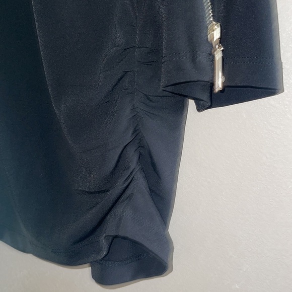 JM Collection Zipper Top! - Picture 5 of 7